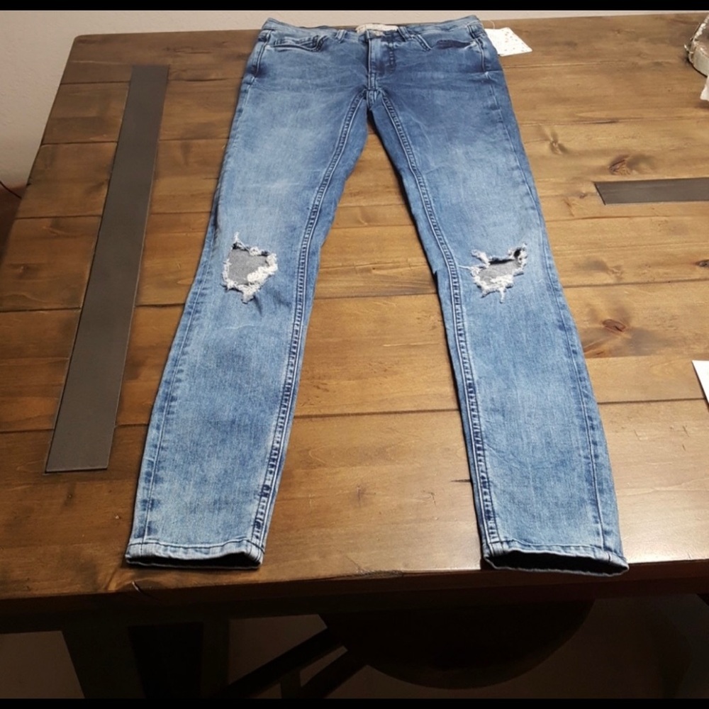 NWT Free People Bust Knee Jeans Size 24L